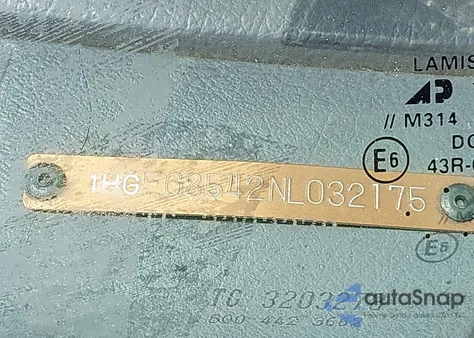 1992 Honda Civic Dx from USA, damaged, VIN 1HGEG8542NL032175